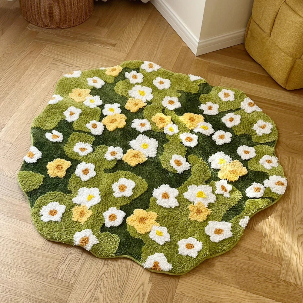 Badematte in Moosoptik mit Gänseblümchen