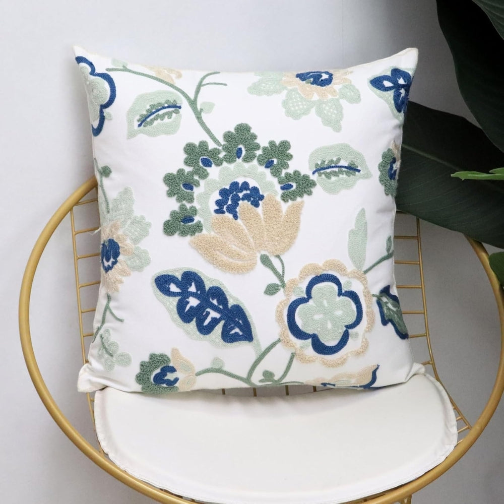 Bestickter Kissenbezug mit Blumen 45 x 45 cm