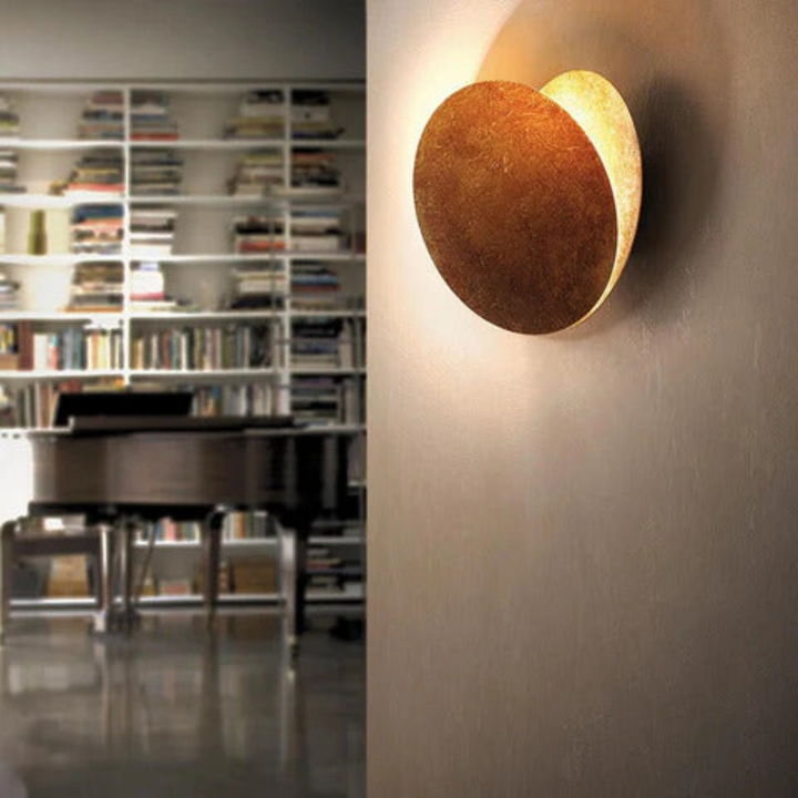 Auraflex™ | Schwenkbare Gold-LED Wandleuchte