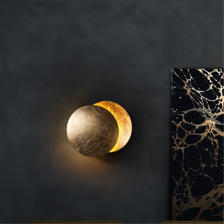 Auraflex™ | Schwenkbare Gold-LED Wandleuchte