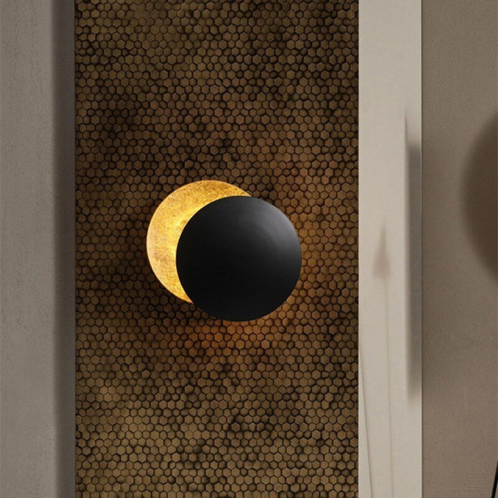 Auraflex™ | Schwenkbare Gold-LED Wandleuchte