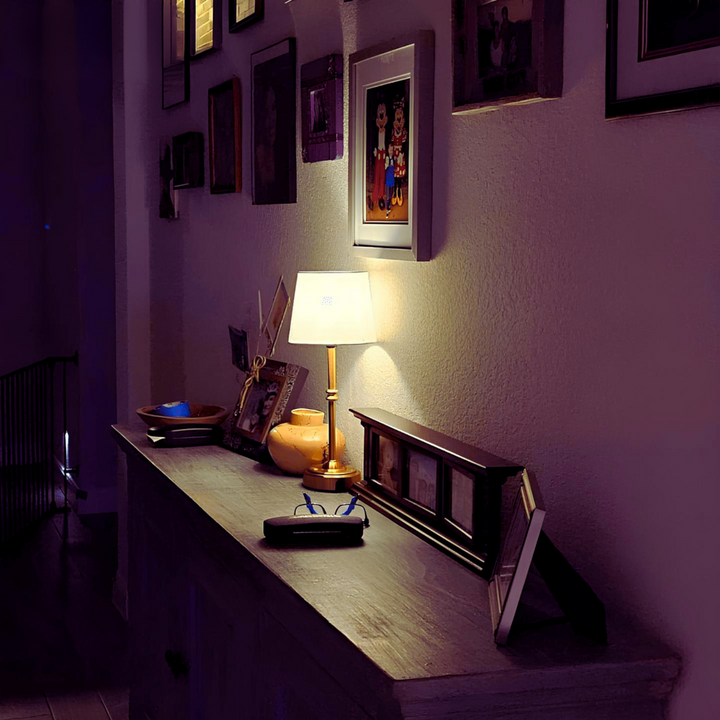 Élégara™ | Metall-Tischlampe mit Stoffschirm