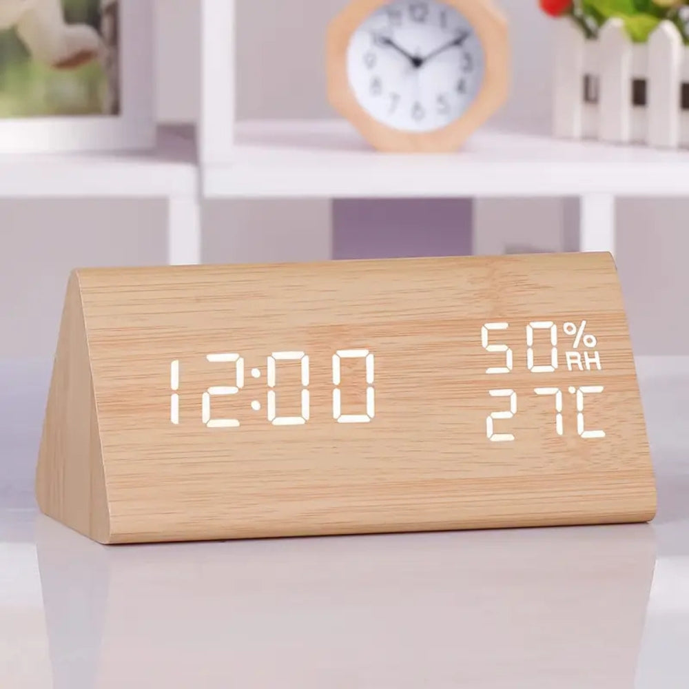 Digitaler LED-Wecker in Holzoptik