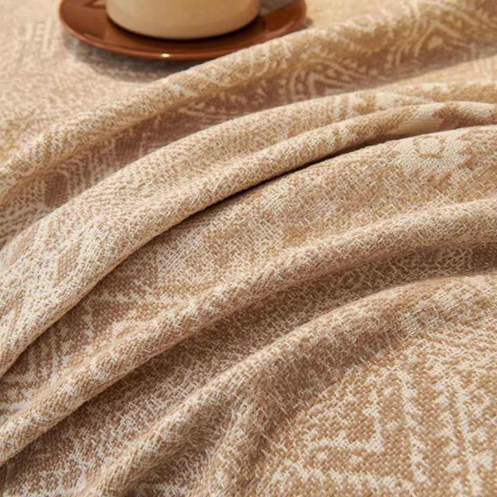 Dicker Chenille-Sofaüberwurf mit Ethno-Muster