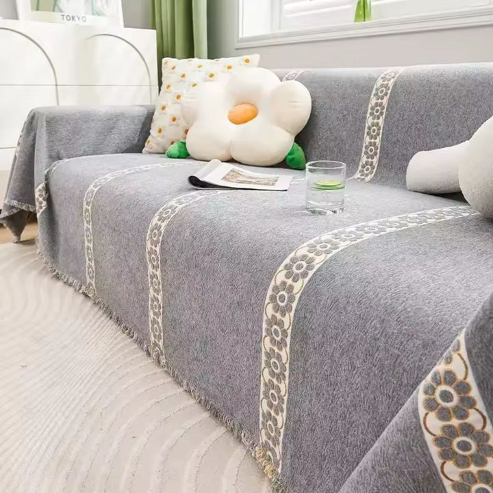 Chenille-Sofaüberwurf mit gewebtem Blattmuster
