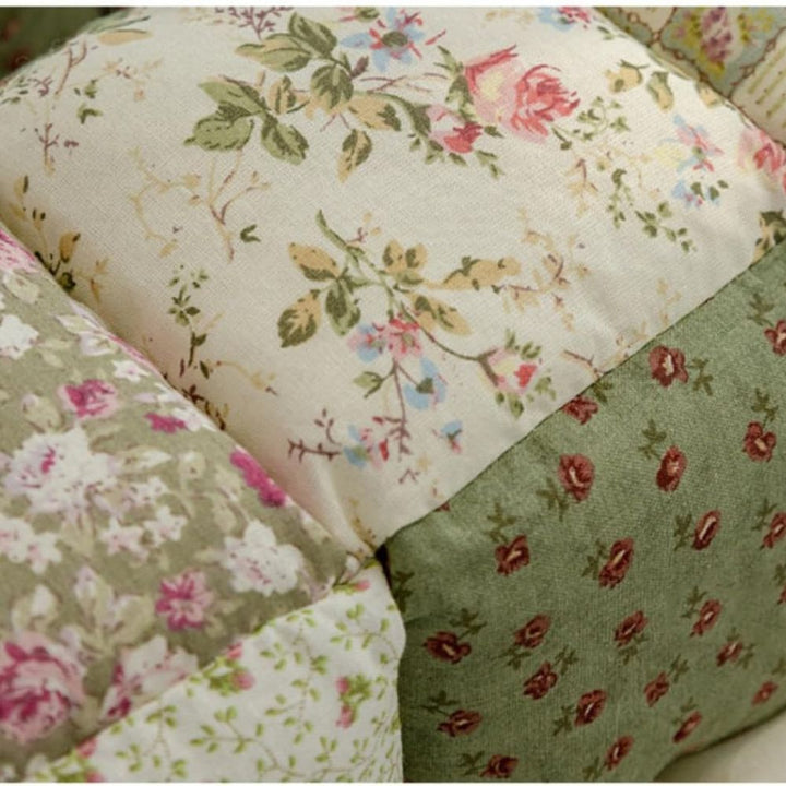 Gesteppter Sitzüberwurf mit Blumenmuster
