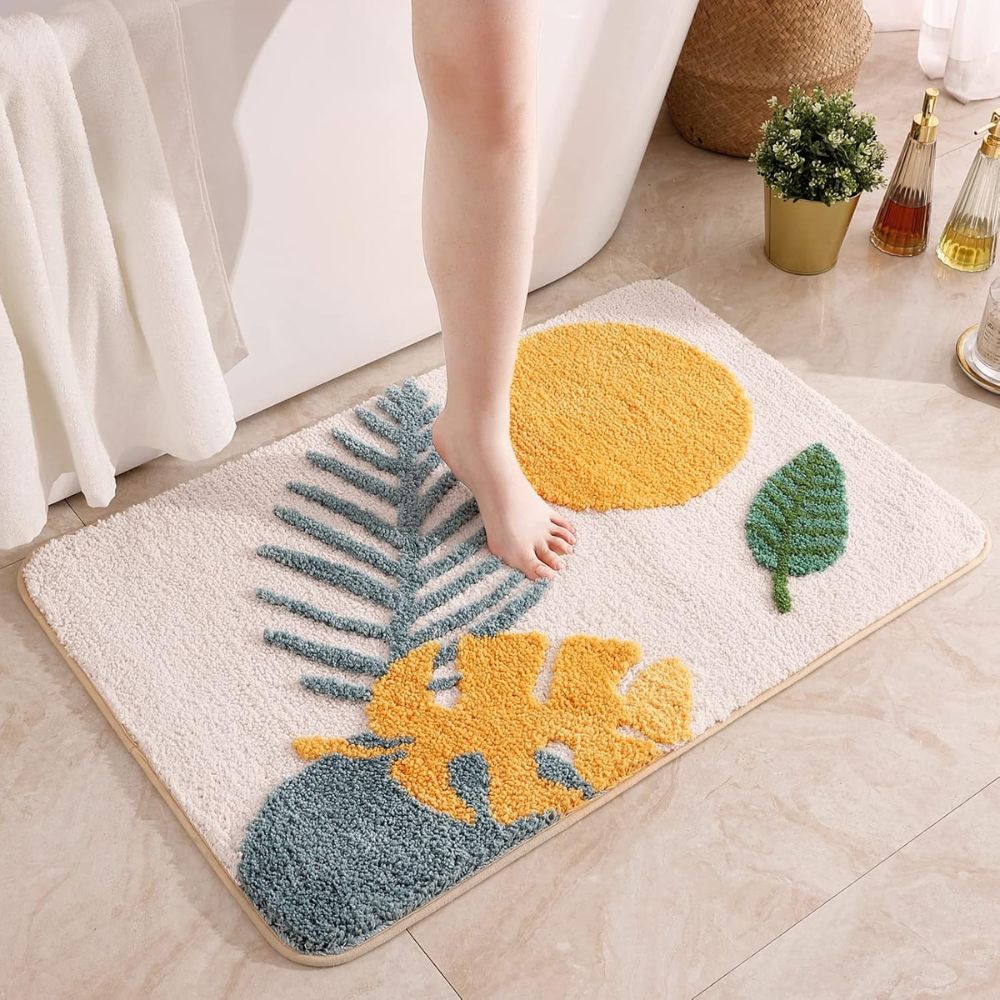 Badematte mit botanischem Muster