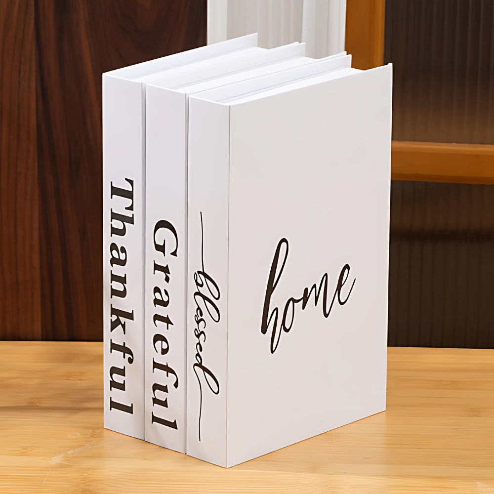 Dekorativer Bücherstapel mit Aufdruck
