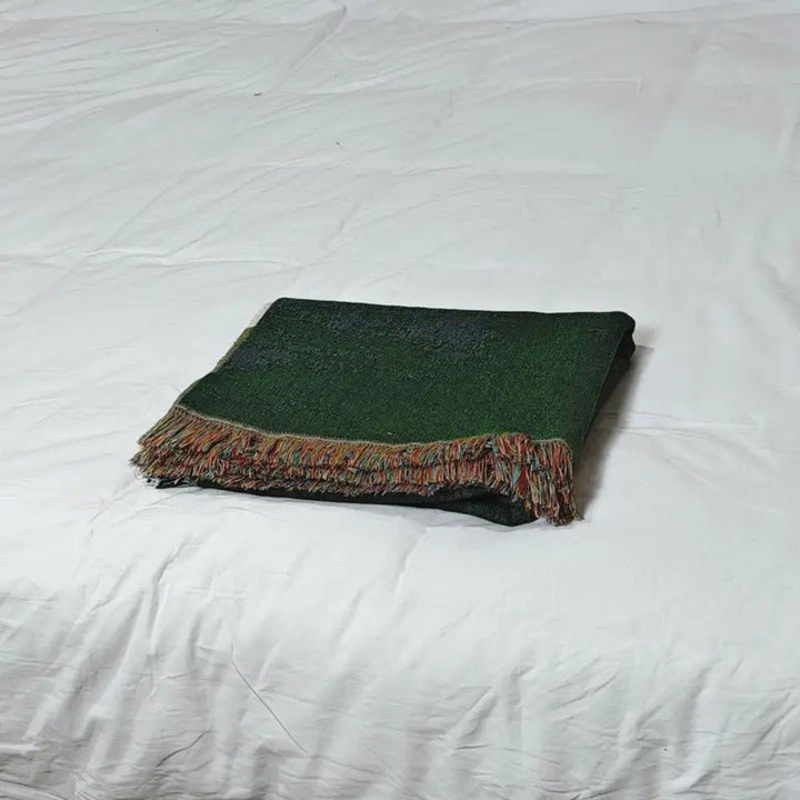 Gewebte Decke mit Schafmotiv 160 x 130 cm