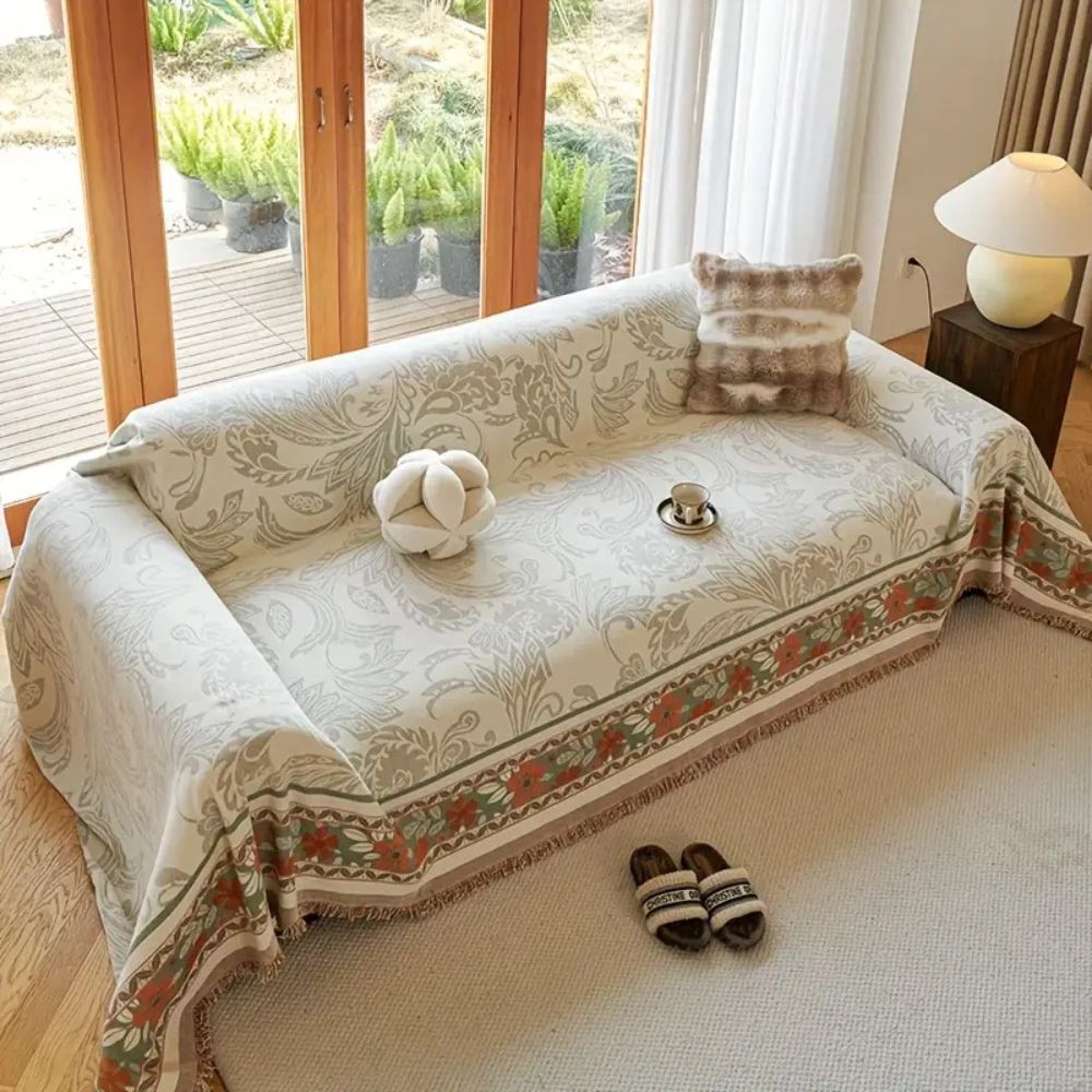 Chenille-Sofawurf mit Blumen und Quasten
