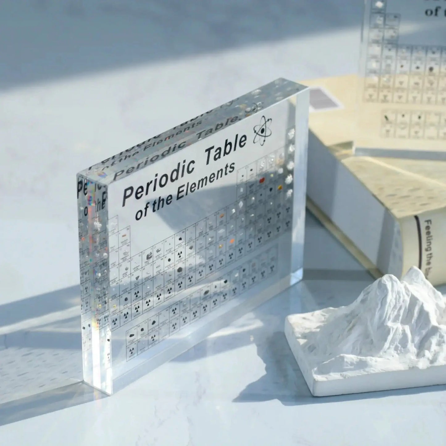 Periodensystem Lampe mit echten Elementen – LED Tischlampe Chemie Geschenk & Dekoration aus Acryl