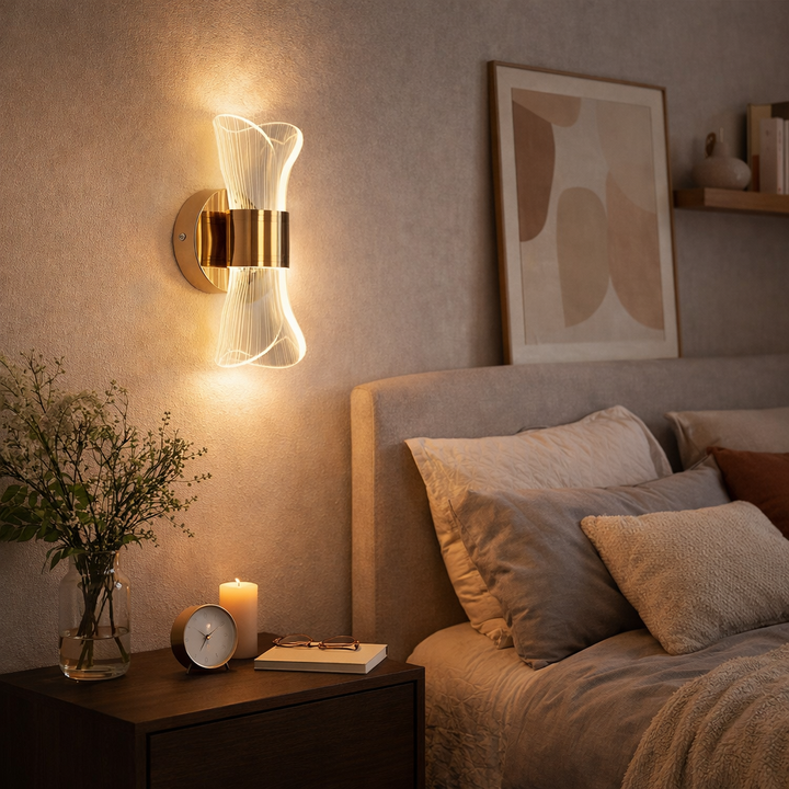 Auréline™ | Goldene LED-Design Wandleuchte