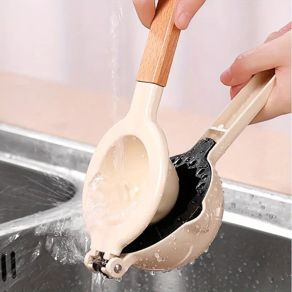 Zitruspresse aus Stahl mit Holzgriff