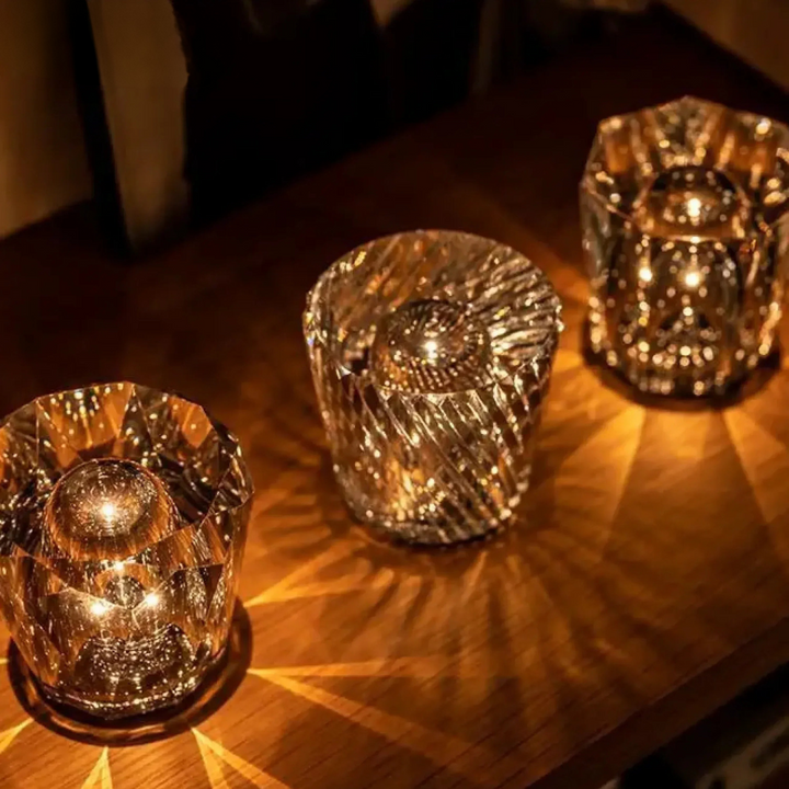 Crystalora™ | Kabellose Kristall-LED Tischlampe