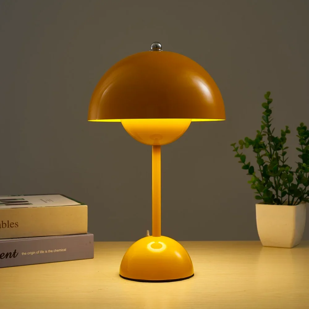 Nordévia™ | Retro Designer-Tischlampe Gelb