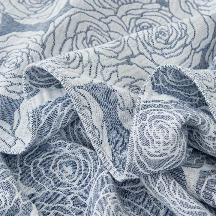 Leichte Jacquarddecke aus Baumwolle mit Rosenmuster