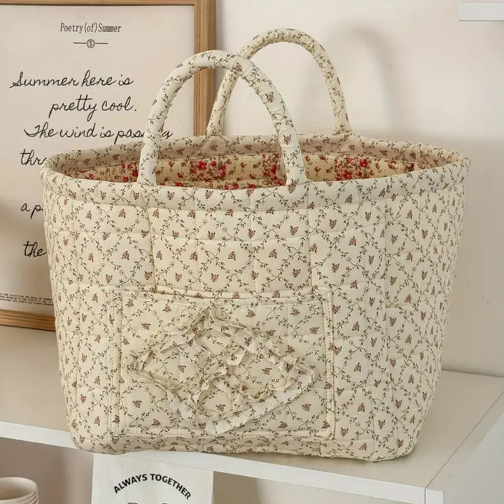 Gesteppter Aufbewahrungskorb mit Blumenmuster