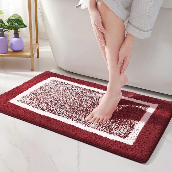 Moderner Badteppich mit Bordüre