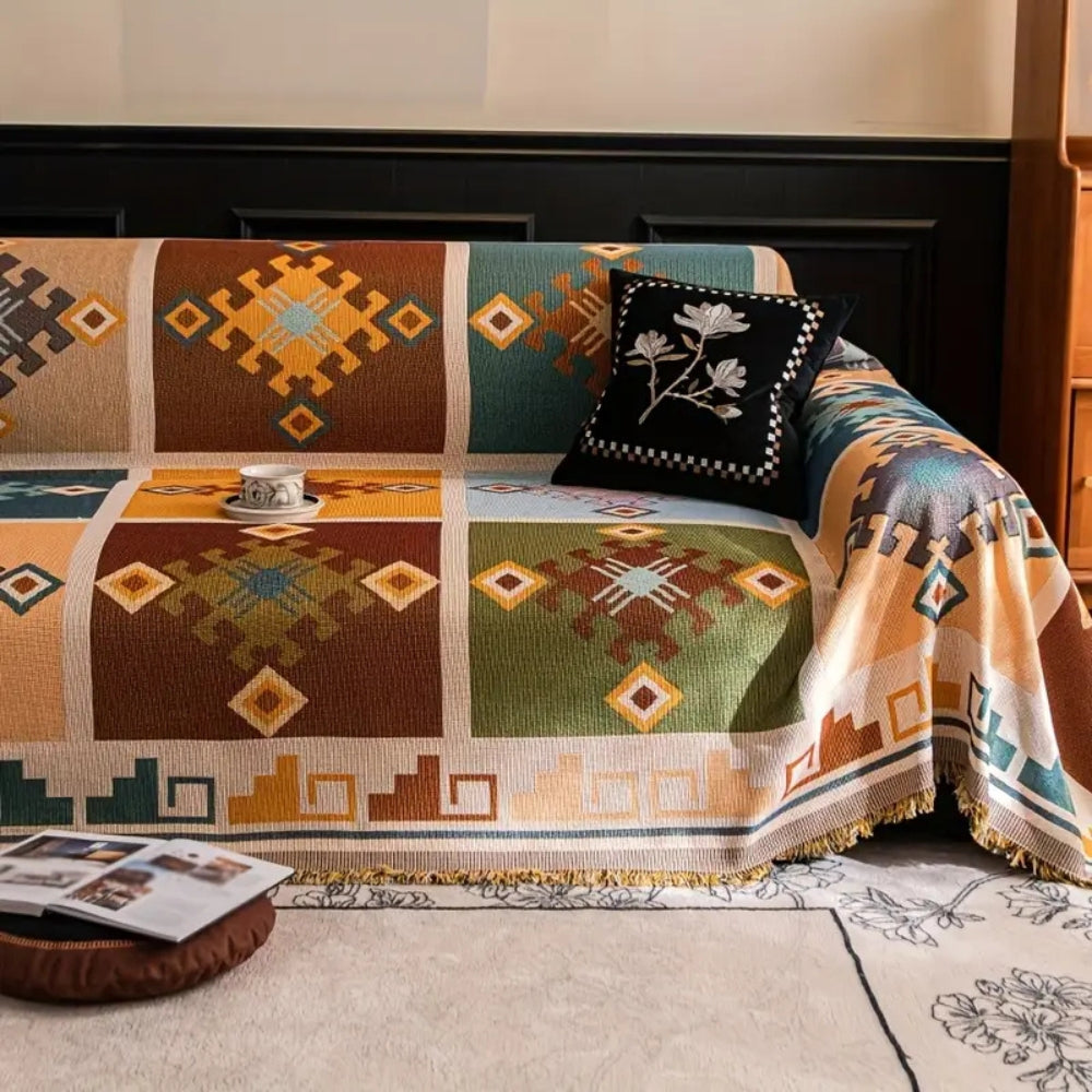 Sofadecke mit geometrischem Ethno-Muster