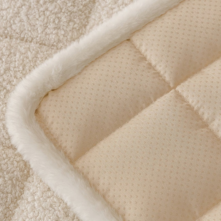 Sofadecke mit Karomuster in Bouclé-Optik