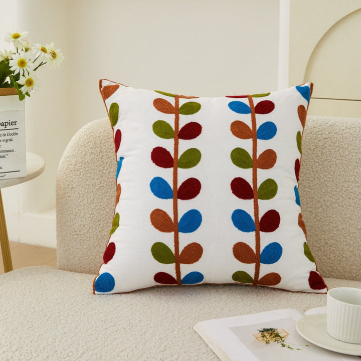 Bestickter Blumen-Kissenbezug aus Strick 45 x 45 cm