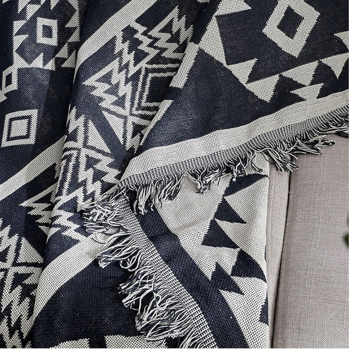 Wendbare Boho-Decke mit Labyrinthmuster