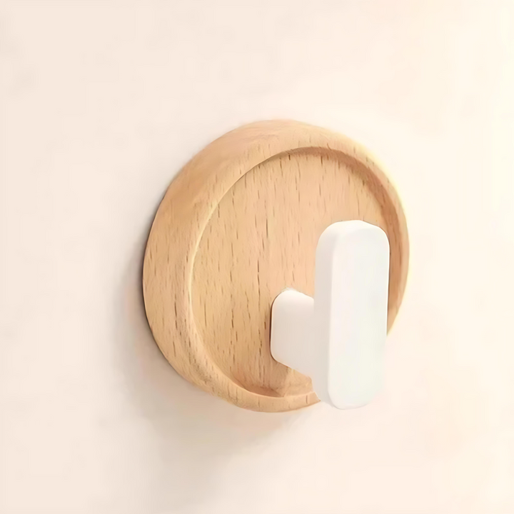 Minimalistischer Wandhaken aus massivem Nussbaum