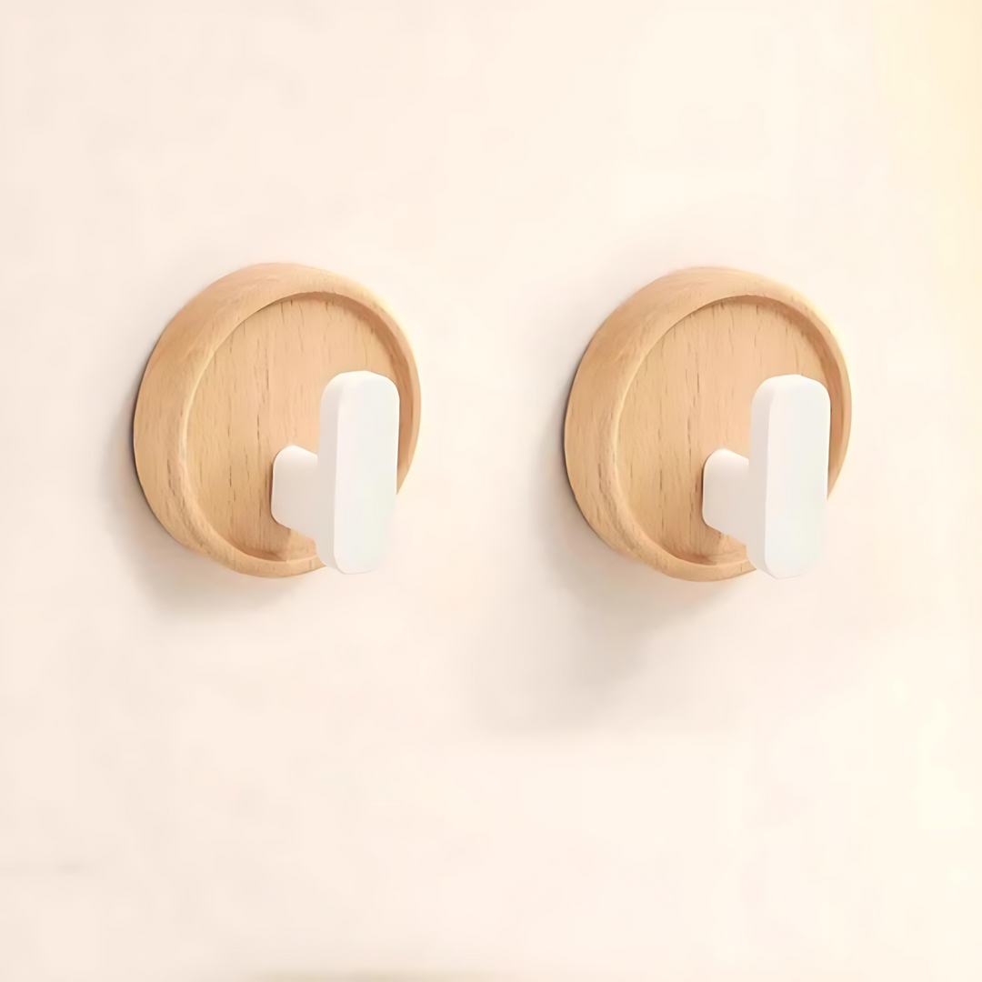 Minimalistischer Wandhaken aus massivem Nussbaum