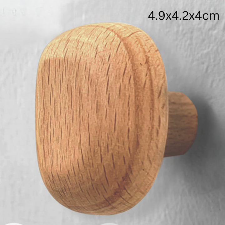 Holzhaken in Kieselsteinform