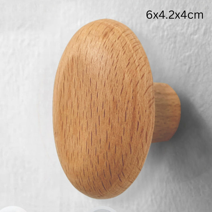 Holzhaken in Kieselsteinform
