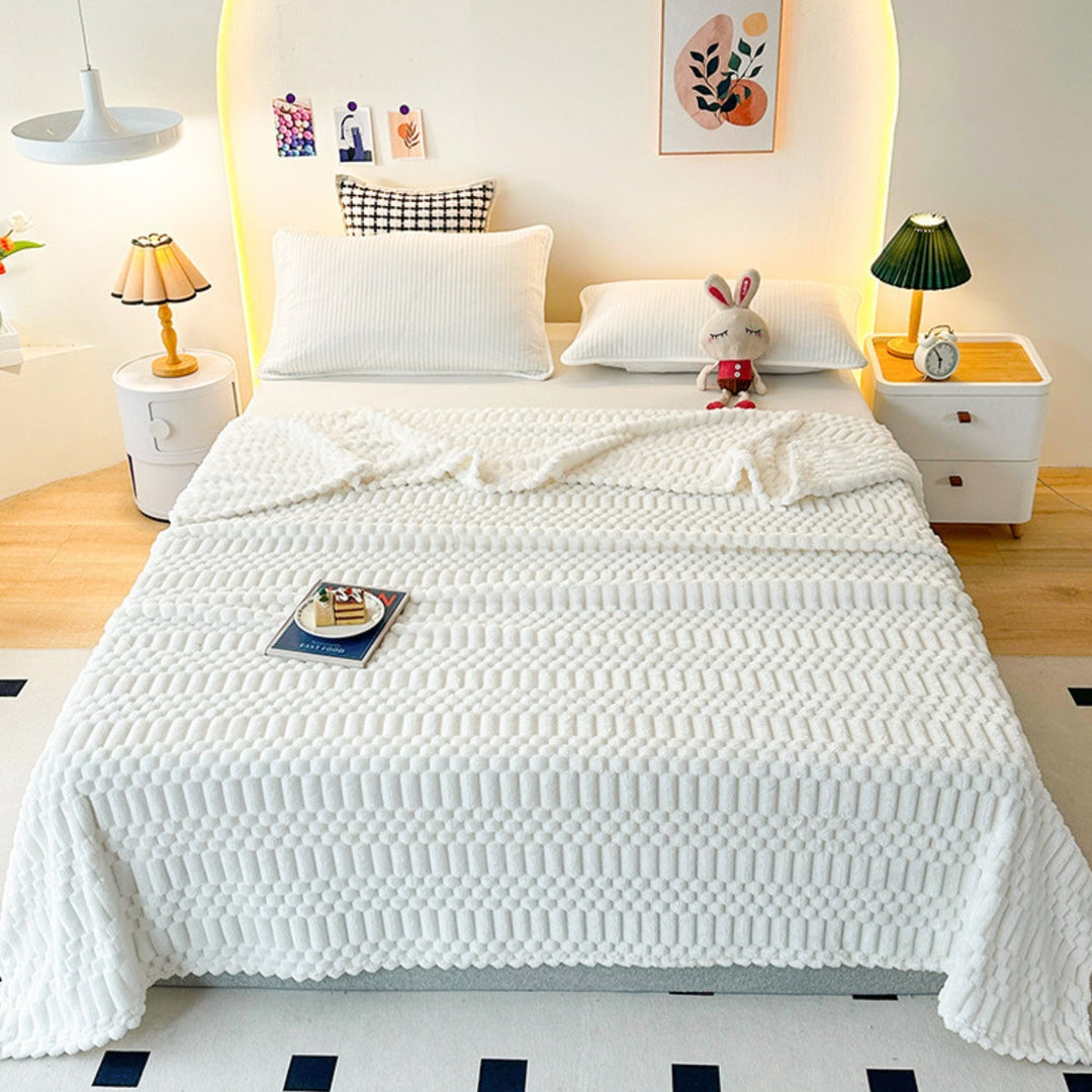 Kuscheldecke mit Reliefmuster