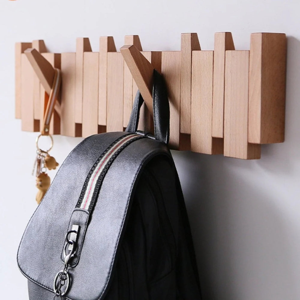Klappbare Wandgarderobe in Klaviertasten-Optik