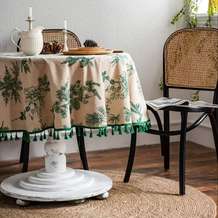 Runde Tischdecke mit Tannenzapfenmuster