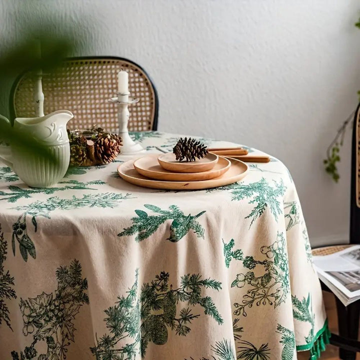 Runde Tischdecke mit Tannenzapfenmuster