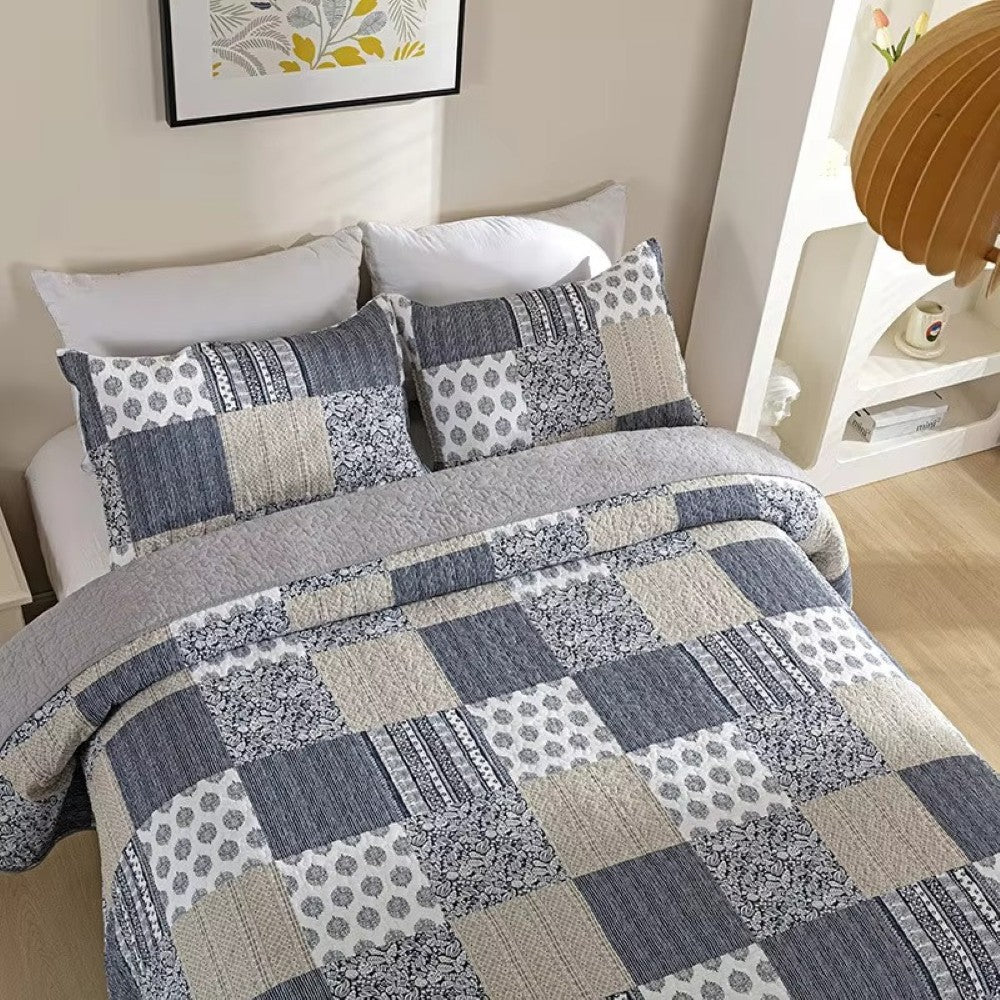 Patchwork-Tagesdecke in Blau und Weiß, 3-teilig