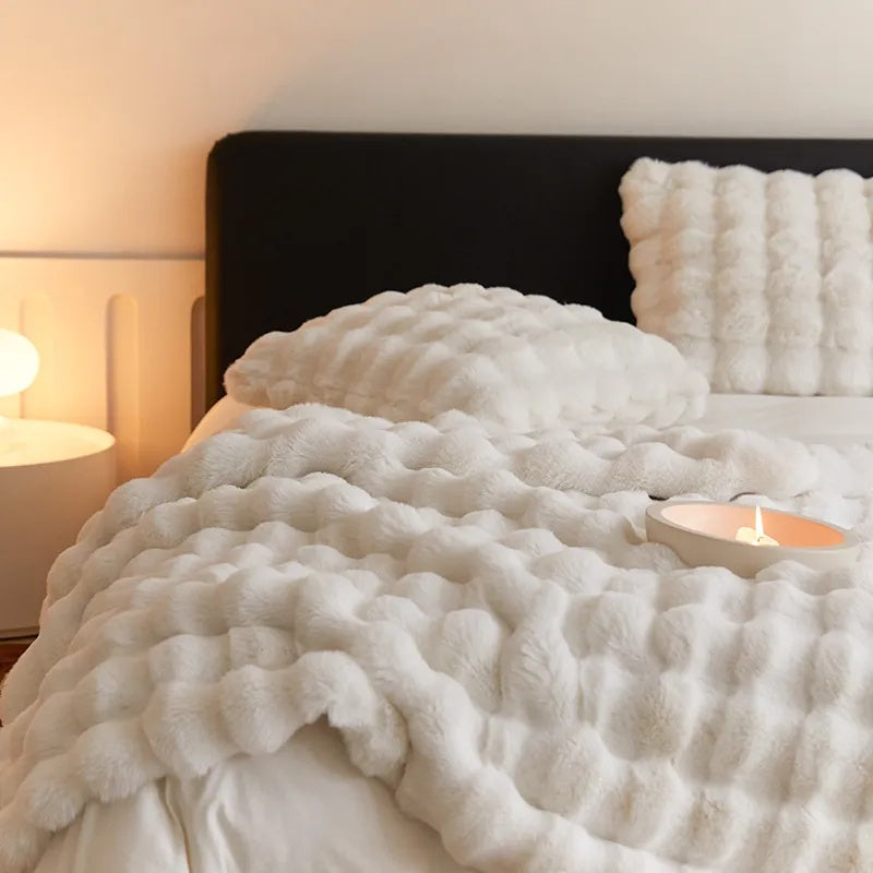 Besonders weiche Kunstfell-Decke