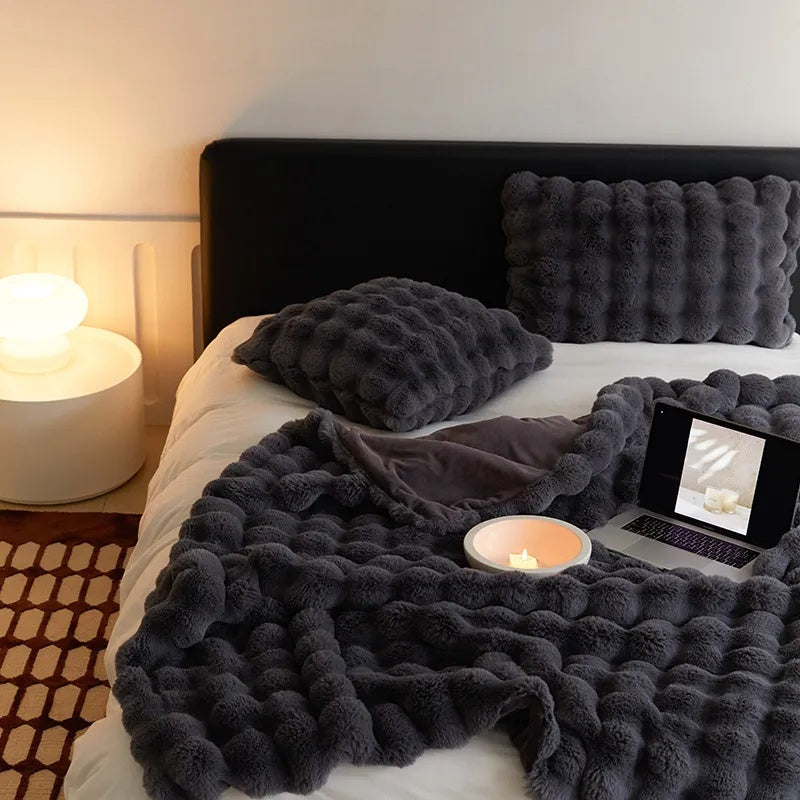 Besonders weiche Kunstfell-Decke