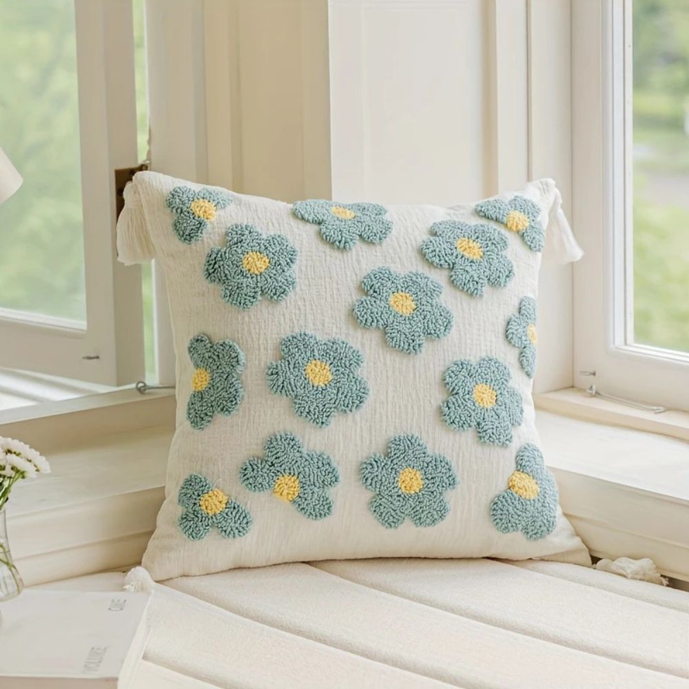 Kissenhülle mit getufteten Blumen und Quasten 45 x 45 cm – Ansicht 04