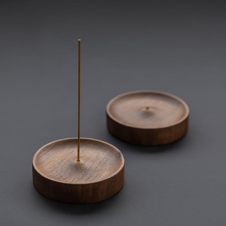 Räucherstäbchenhalter aus Holz mit Aschenbecher