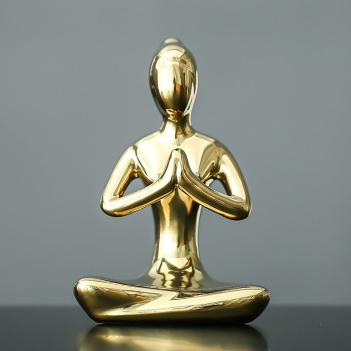 Skulptur aus Keramik – Frau in Meditation