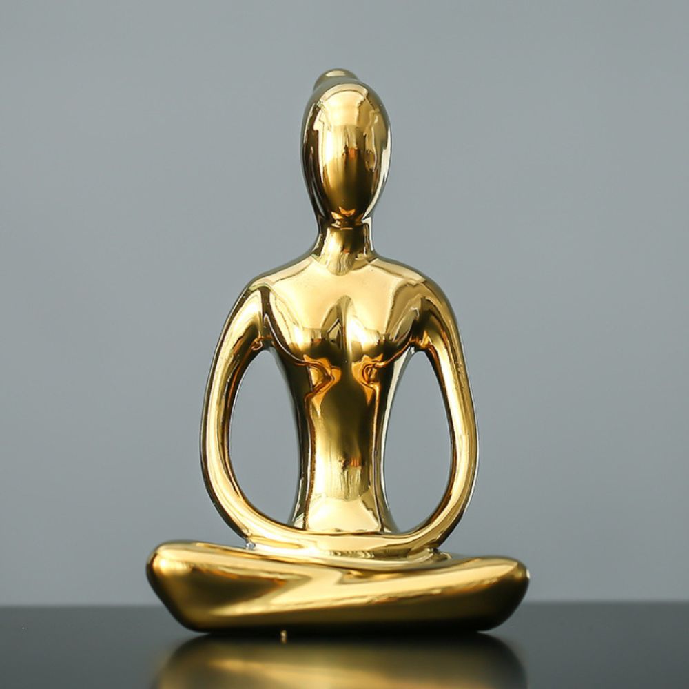 Skulptur aus Keramik – Frau in Meditation