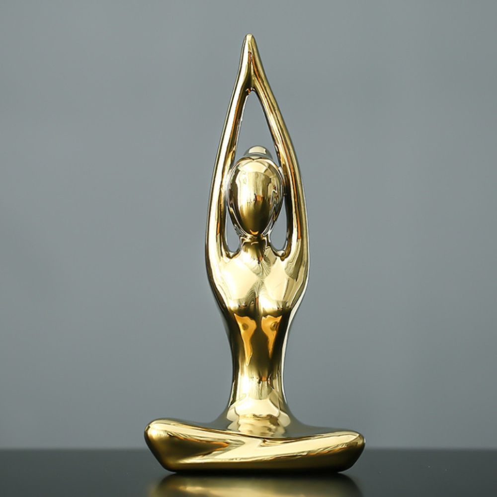 Skulptur aus Keramik – Frau in Meditation