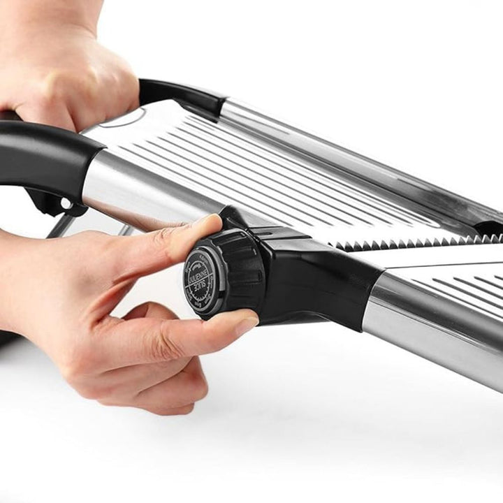 Mandoline mit einstellbarer Schnittstärke von 1 bis 9 mm
