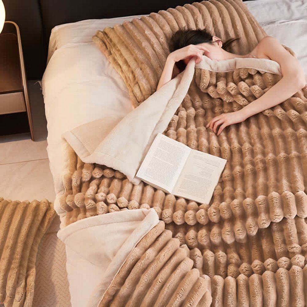 Wendedecke aus Kunstfell und Fleece