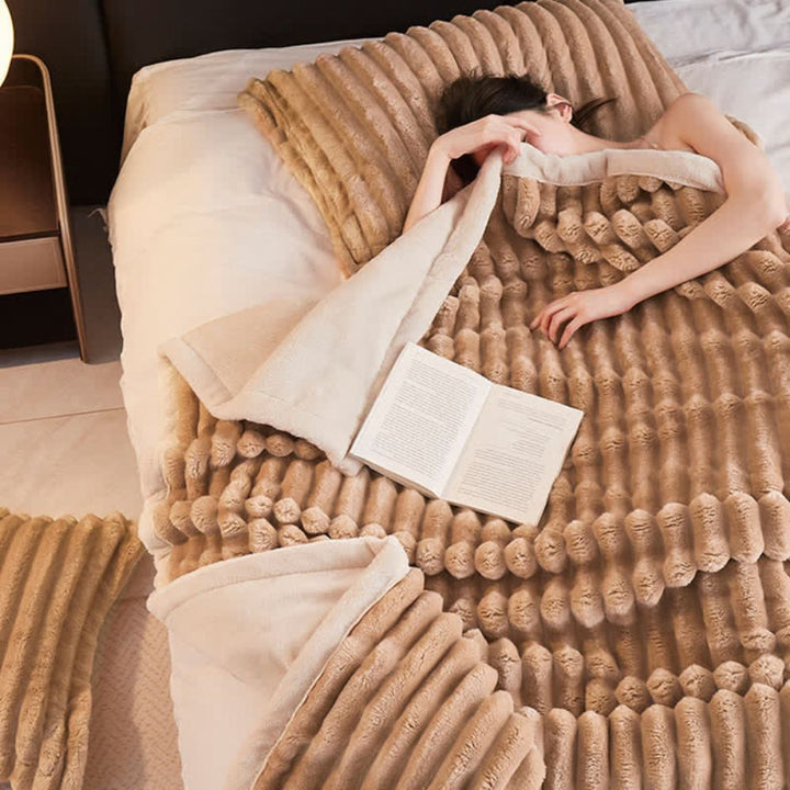 Wendedecke aus Kunstfell und Fleece