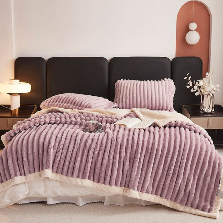 Wendedecke aus Kunstfell und Fleece