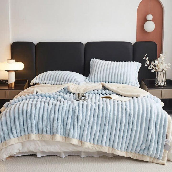 Wendedecke aus Kunstfell und Fleece