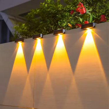 Vialux™ | Solarbetriebene Designlampe für Außenwände.