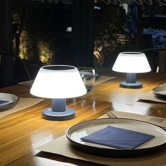 Solura™ | Elegante Solar Tischlampe