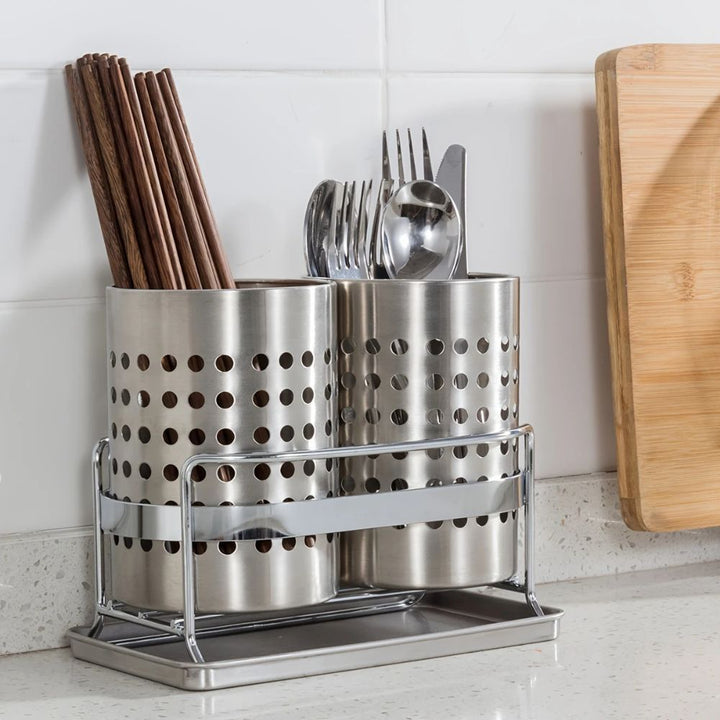 Perforierter Utensilienbehälter aus Edelstahl